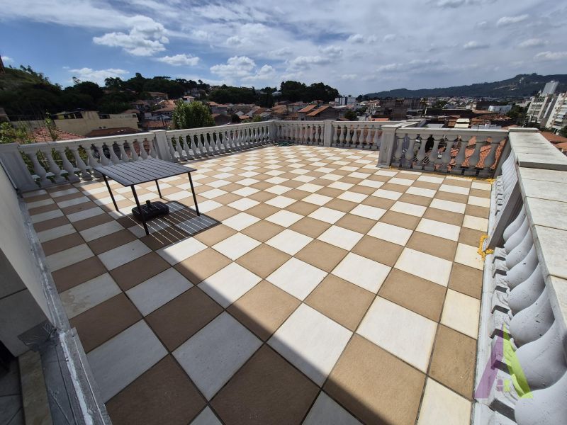 Pensionato para mulheres em São Roque!