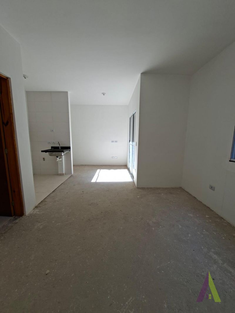 Kitnet no Centro de São Roque! 