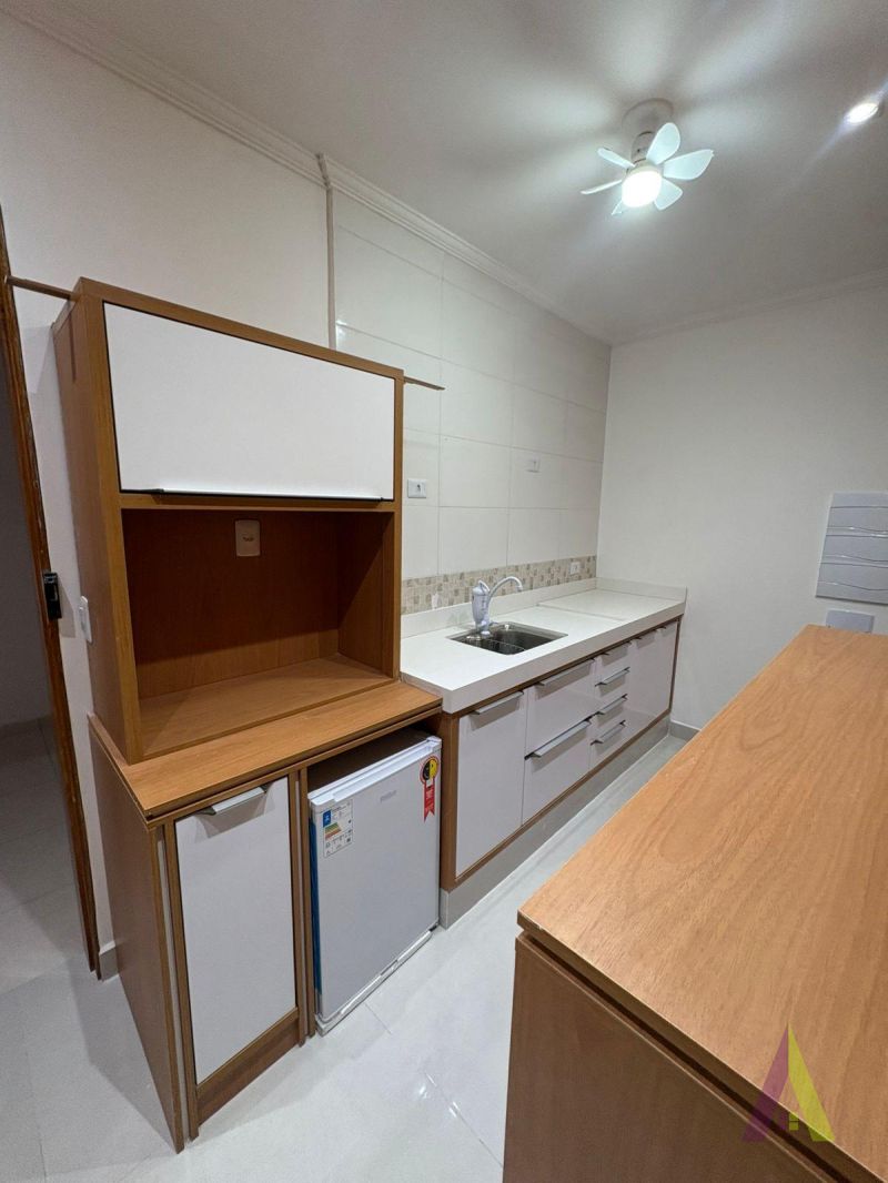 Kitnet Semi Mobiliada no Centro de São Roque! 