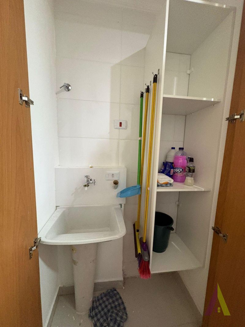 Kitnet Semi Mobiliada no Centro de São Roque! 