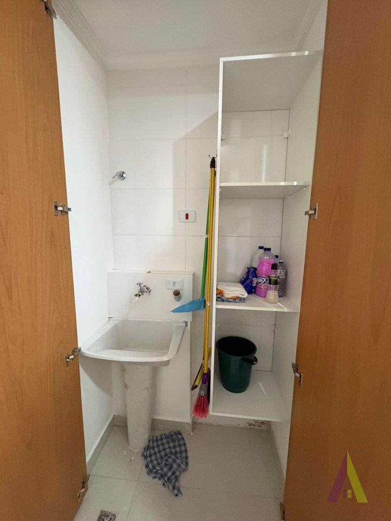 Kitnet Semi Mobiliada no Centro de São Roque! 