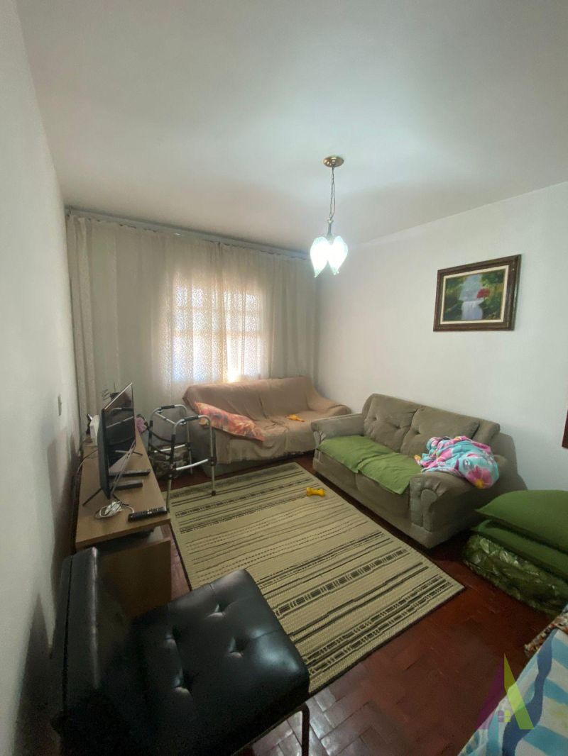 Sobrado Próximo ao Centro de São Roque!