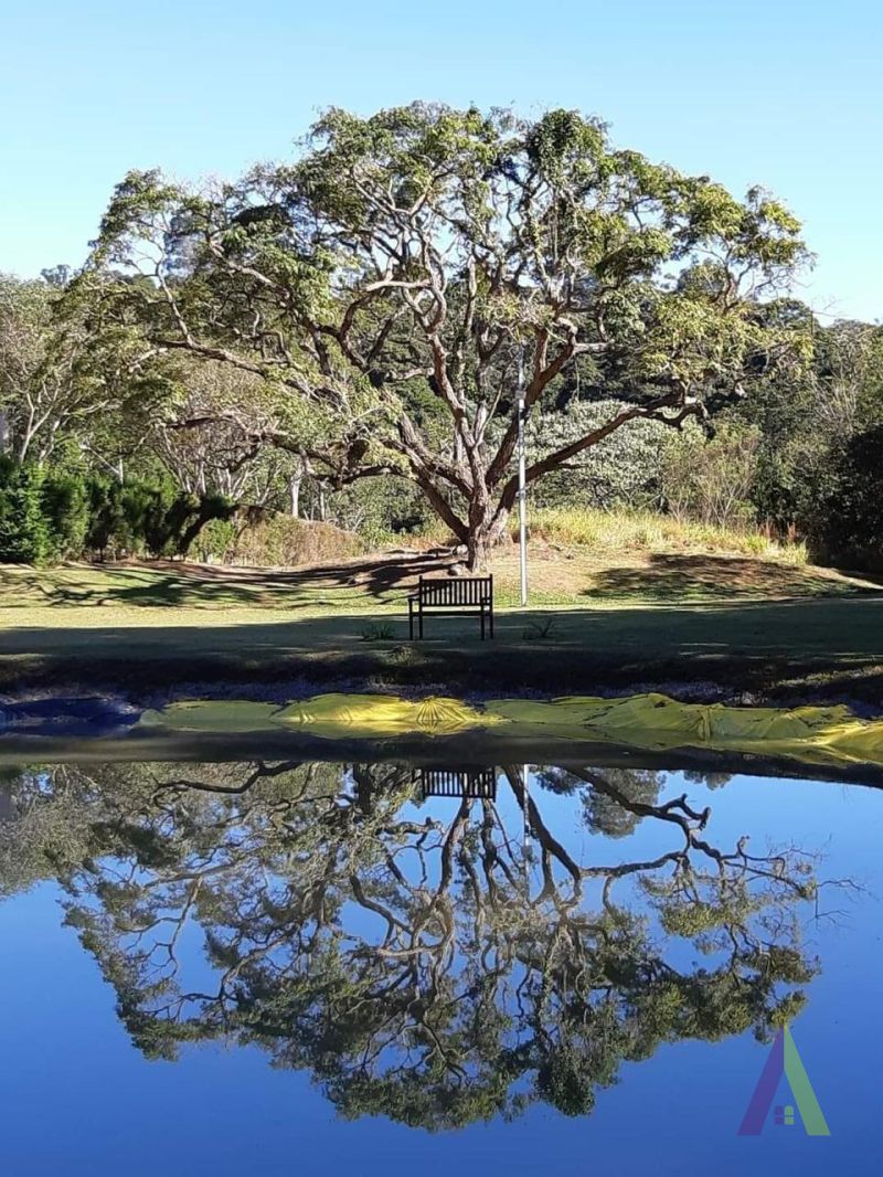 Dois Lotes em Condomínio de Alto Padrão em São Roque!