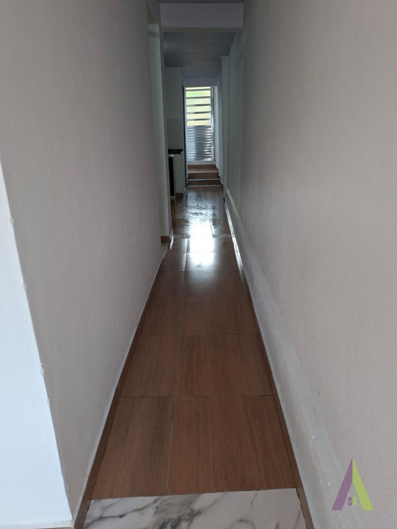 Casa Térrea Próximo ao Centro de São Roque!  