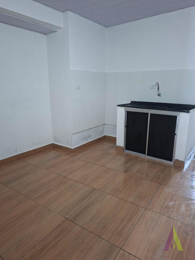 Casa Térrea Próximo ao Centro de São Roque!  