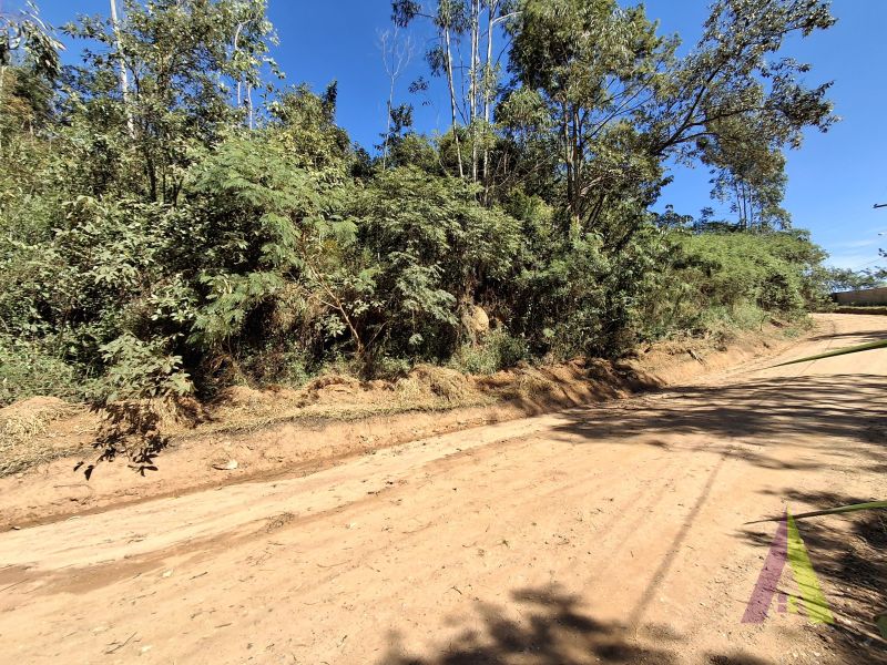 Terreno terraplanado a venda em São Roque!