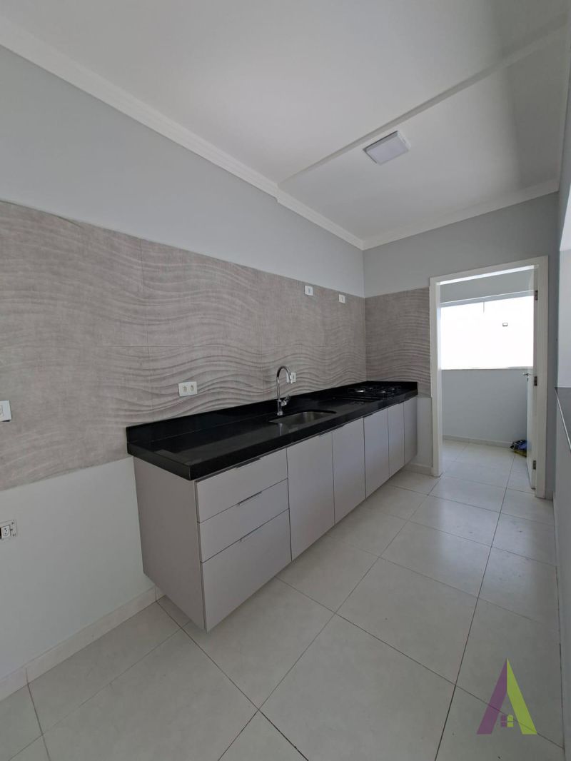 Casa em Condomínio Fechado de São Roque!