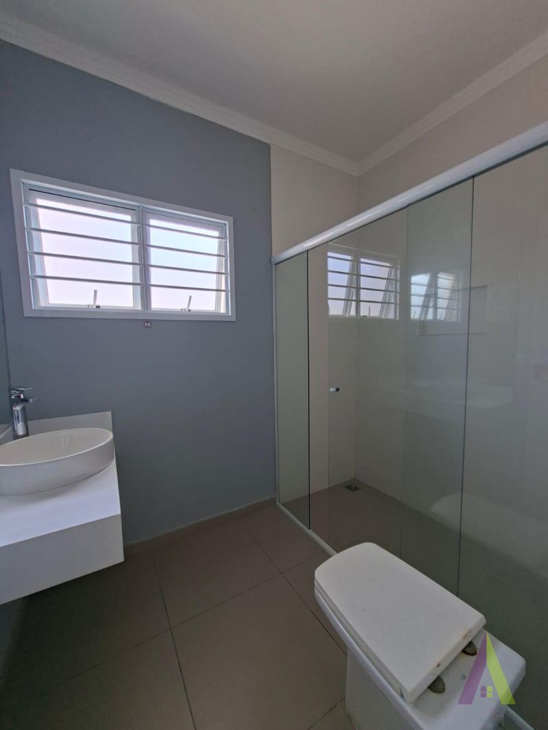 Casa em Condomínio Fechado de São Roque!