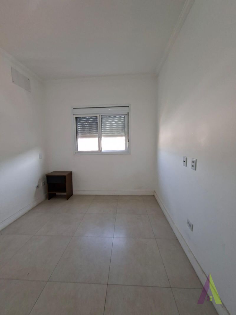 Apartamento no Centro de São Roque!