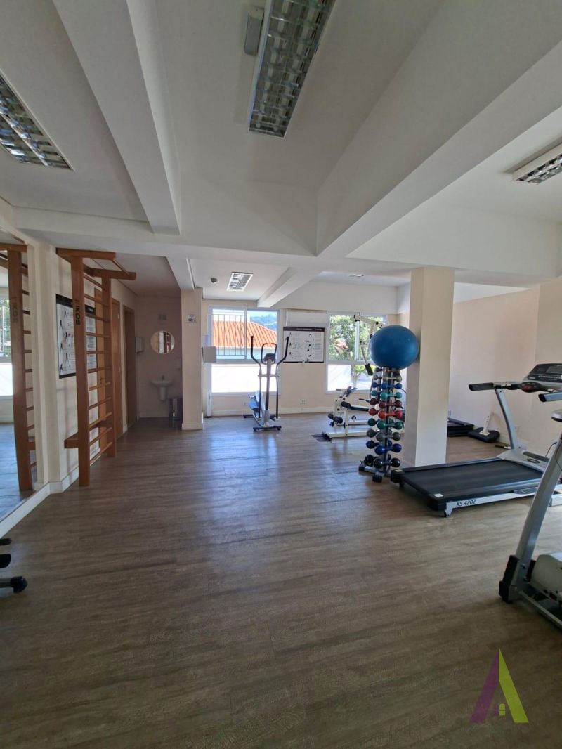 Apartamento no Centro de São Roque!