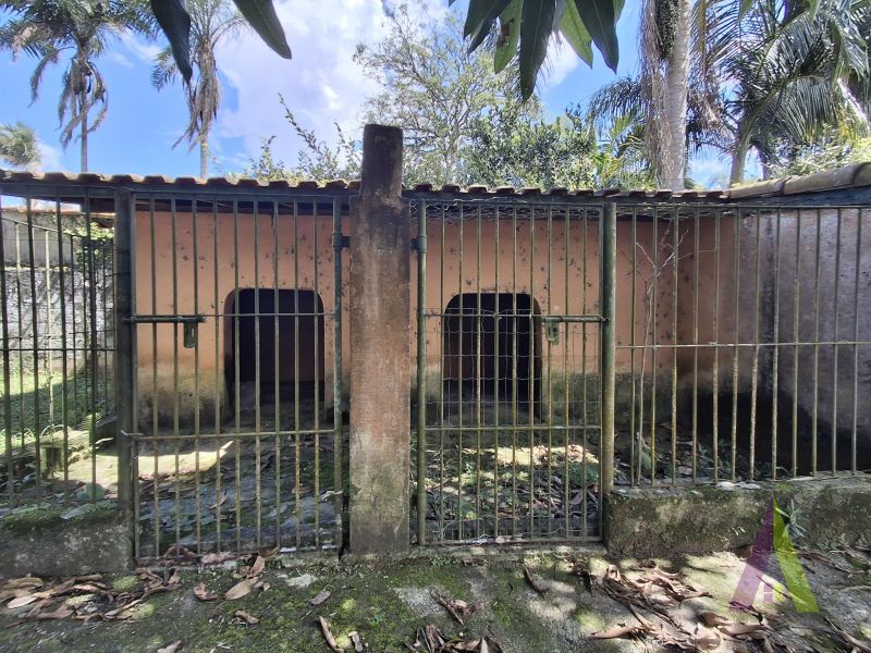 Chácara em condomino com arquitetura única em São Roque!