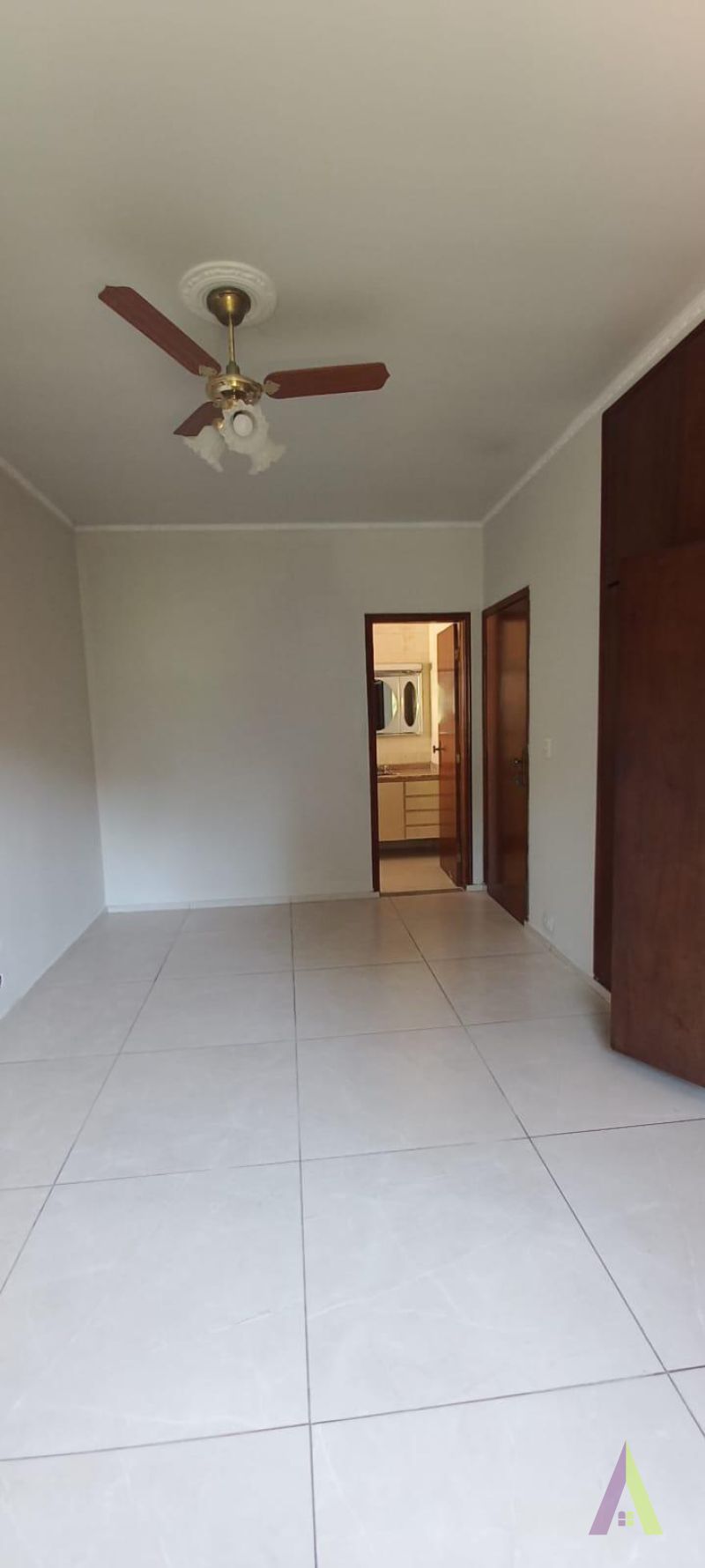 Casa Térrea no  Centro de São Roque!
