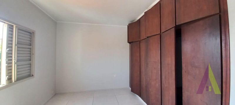 Casa Térrea no  Centro de São Roque!