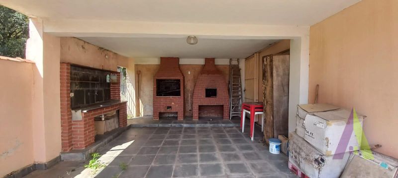 Casa Térrea no  Centro de São Roque!