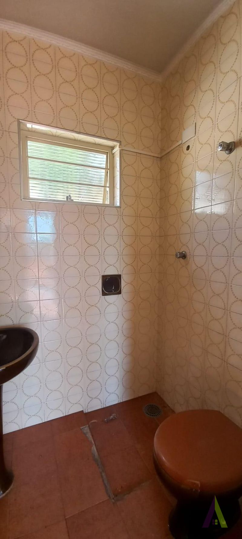 Casa Térrea no  Centro de São Roque!