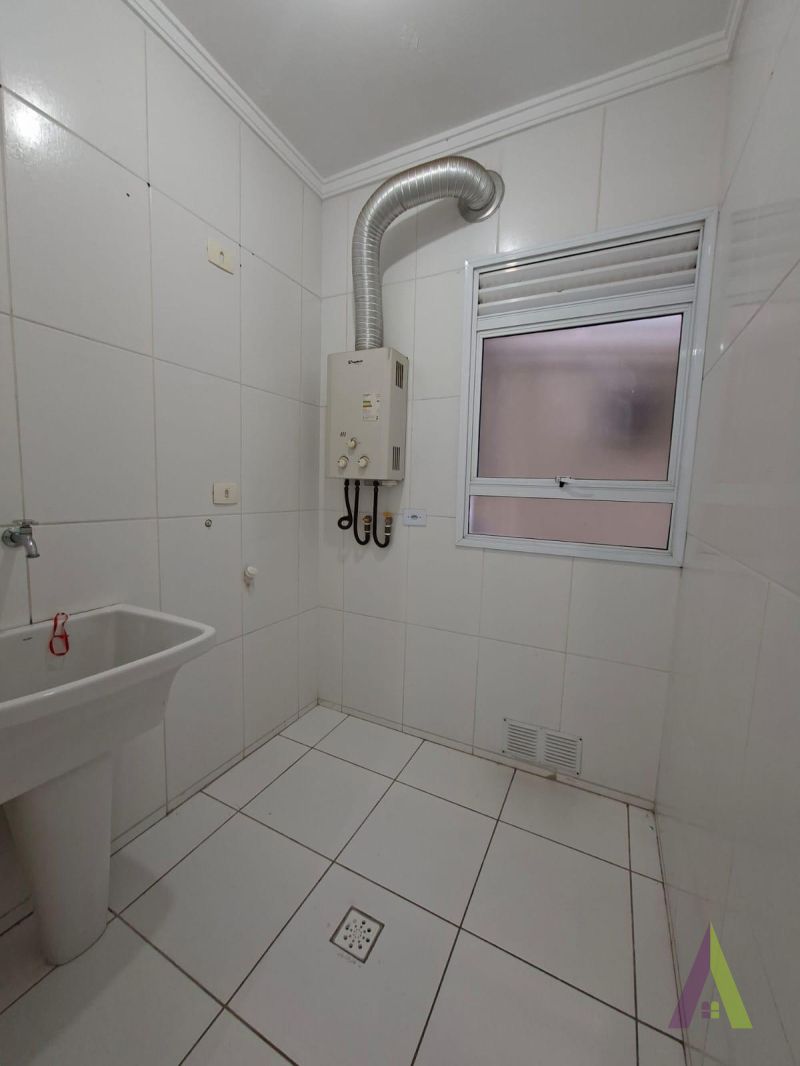 Apartamento com Sacada em Bairro Tradicional de São Roque!