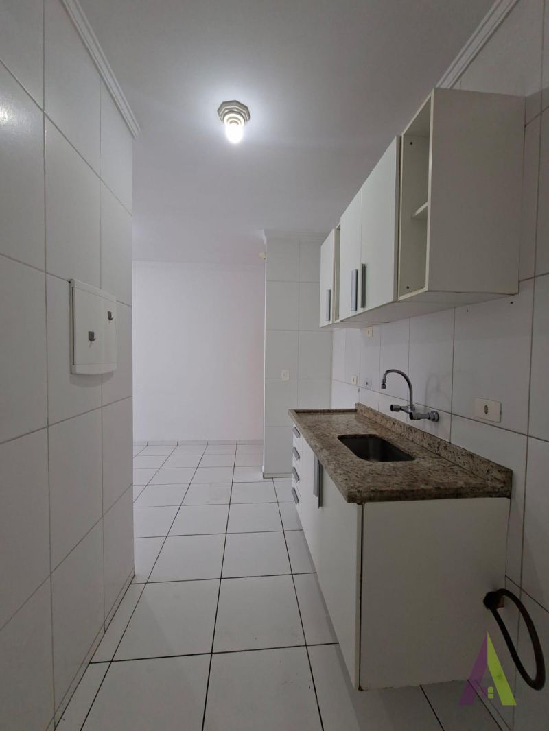 Apartamento com Sacada em Bairro Tradicional de São Roque!