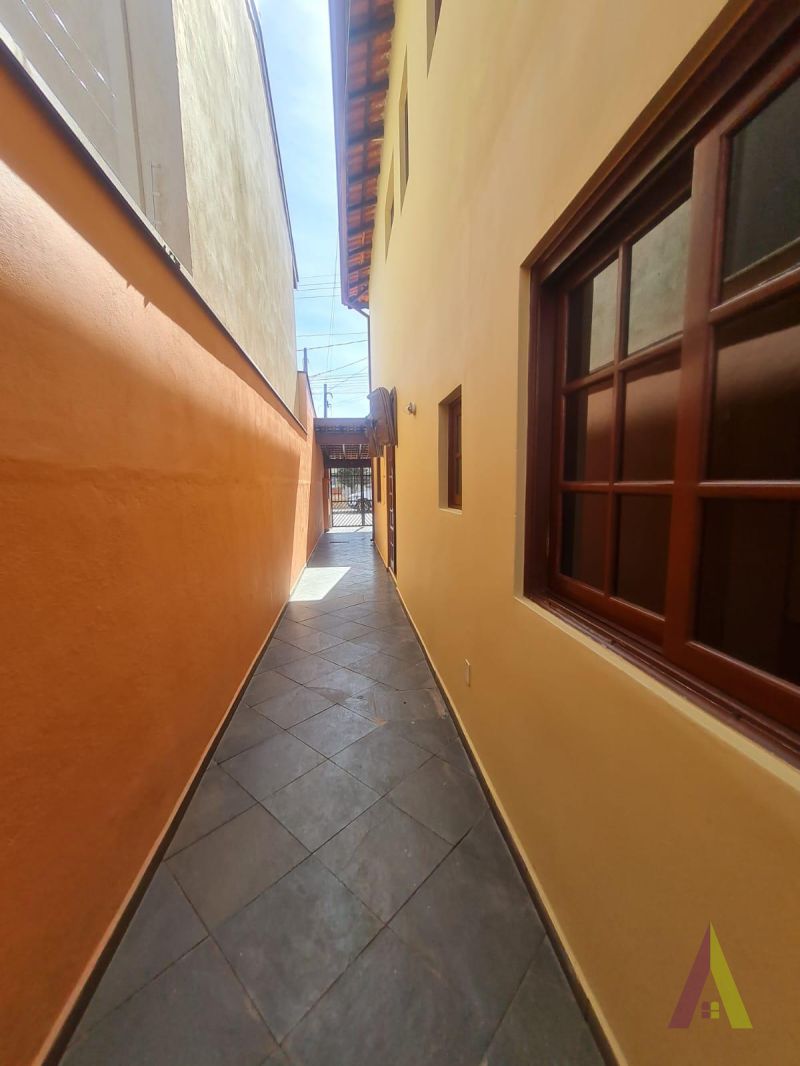 Sobrado em Bairro Tradicional de São Roque!