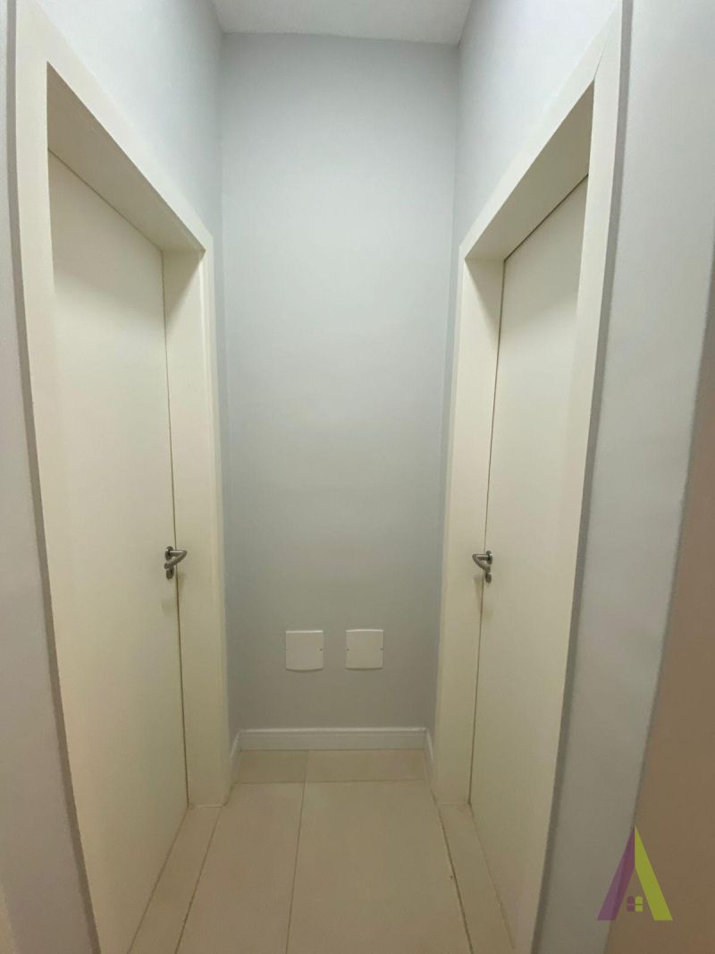 Sobrado em Condomínio em São Roque!
