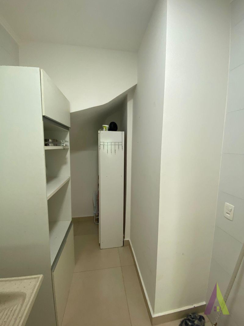 Sobrado em Condomínio em São Roque!