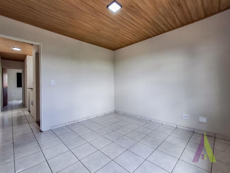 Casa pronta para morar em bairro tradicional de São Roque!