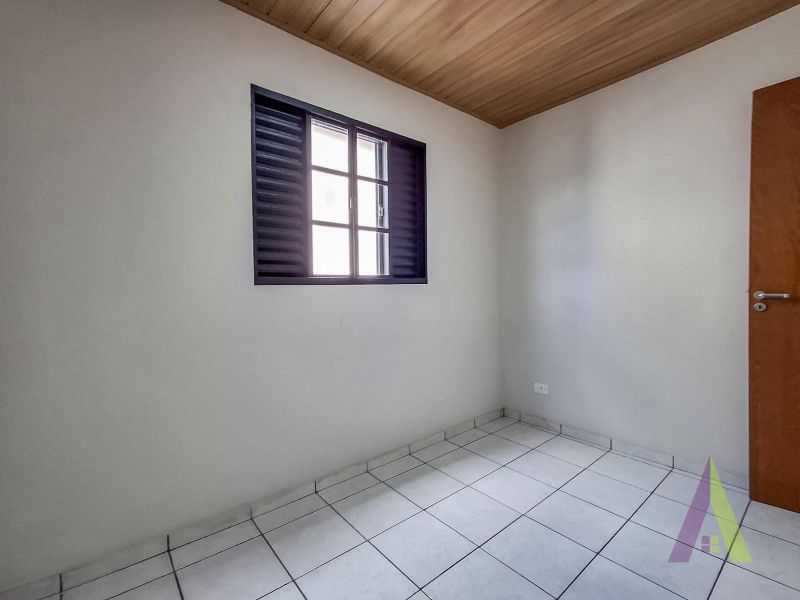 Casa pronta para morar em bairro tradicional de São Roque!