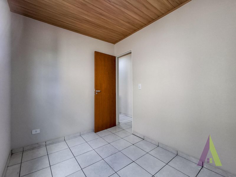 Casa pronta para morar em bairro tradicional de São Roque!