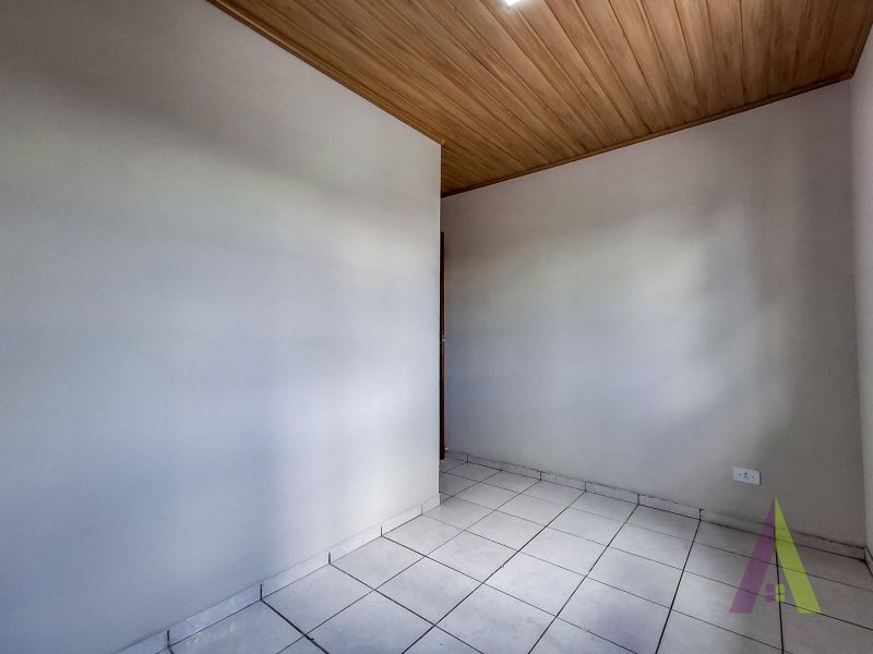 Casa pronta para morar em bairro tradicional de São Roque!