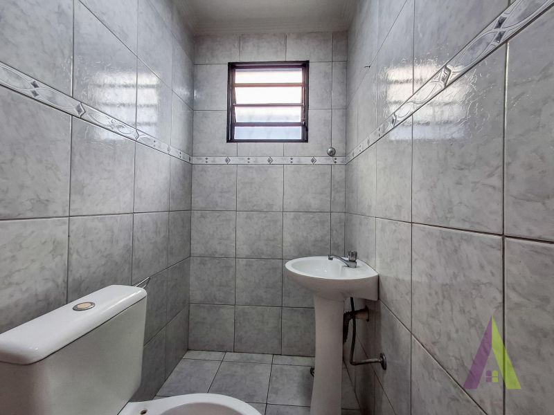 Casa pronta para morar em bairro tradicional de São Roque!