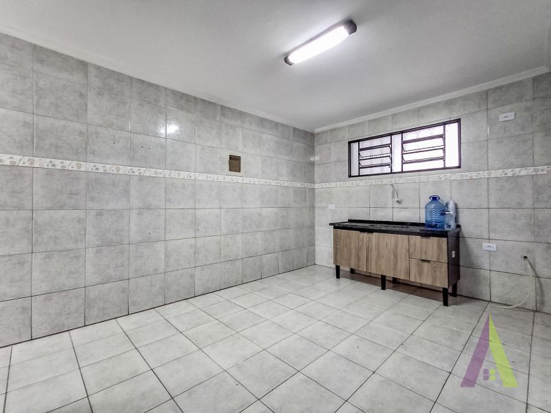 Casa pronta para morar em bairro tradicional de São Roque!