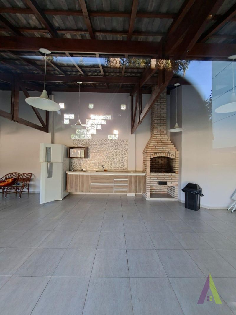  Apartamento no Centro da Cidade de São Roque!