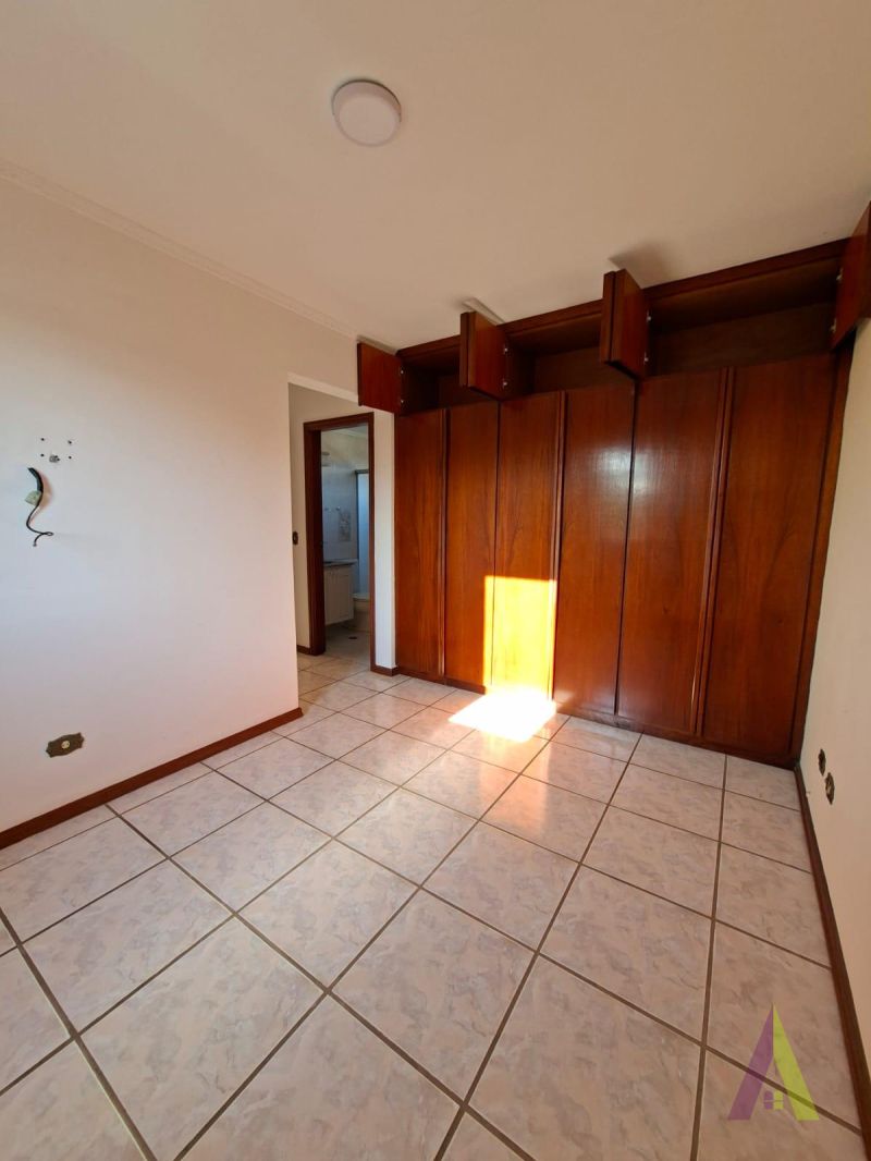  Apartamento no Centro da Cidade de São Roque!