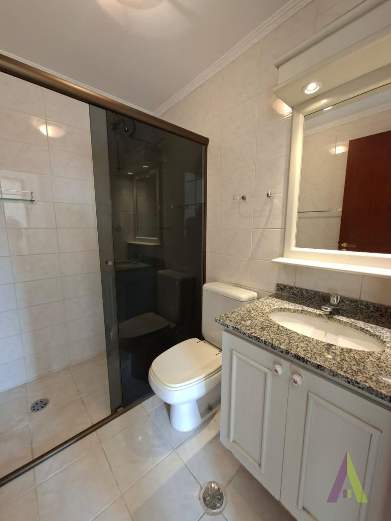  Apartamento no Centro da Cidade de São Roque!