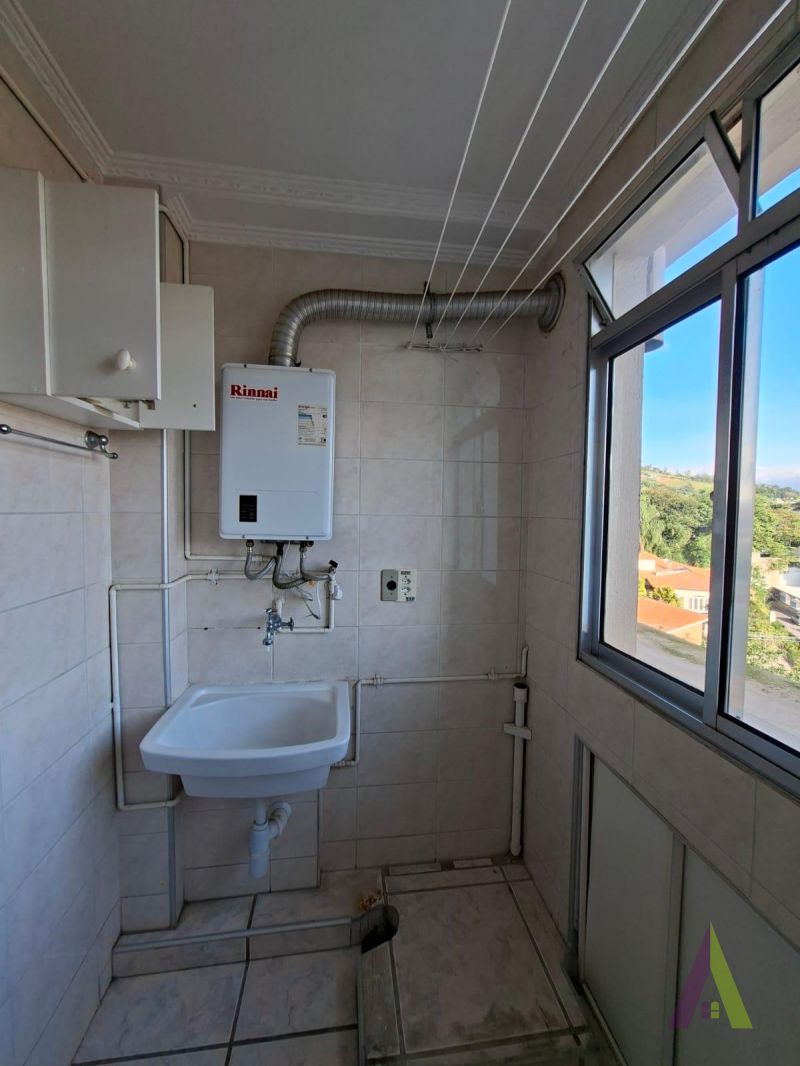  Apartamento no Centro da Cidade de São Roque!