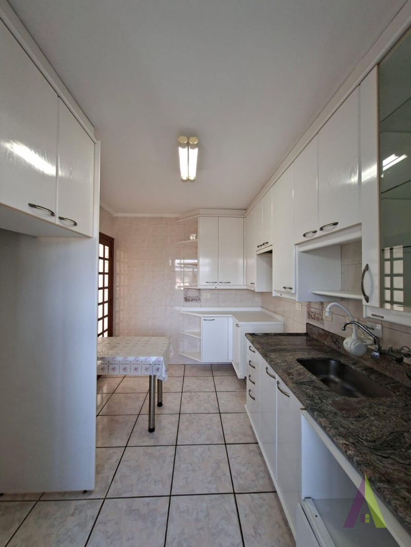  Apartamento no Centro da Cidade de São Roque!