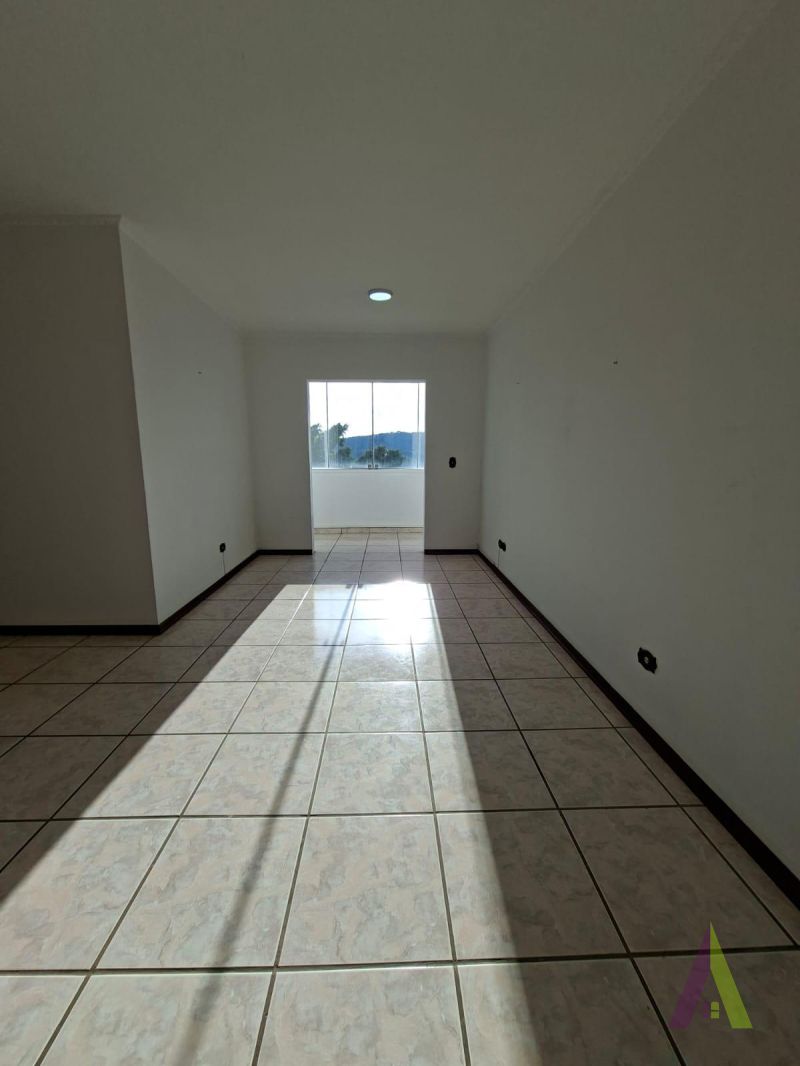  Apartamento no Centro da Cidade de São Roque!