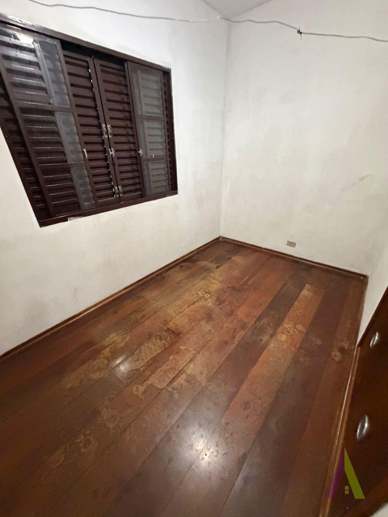 Sobrado com 12 Dormitórios em Bairro Tradicional de São Roque! 