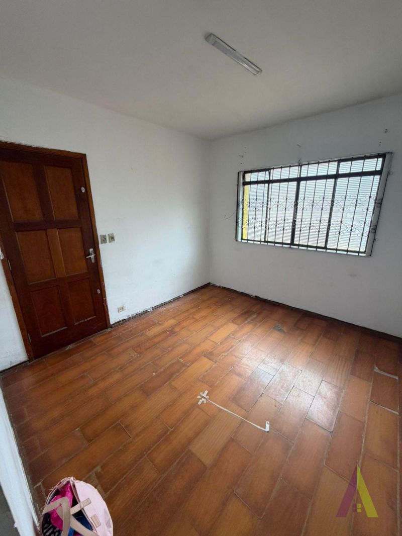 Sobrado com 12 Dormitórios em Bairro Tradicional de São Roque! 