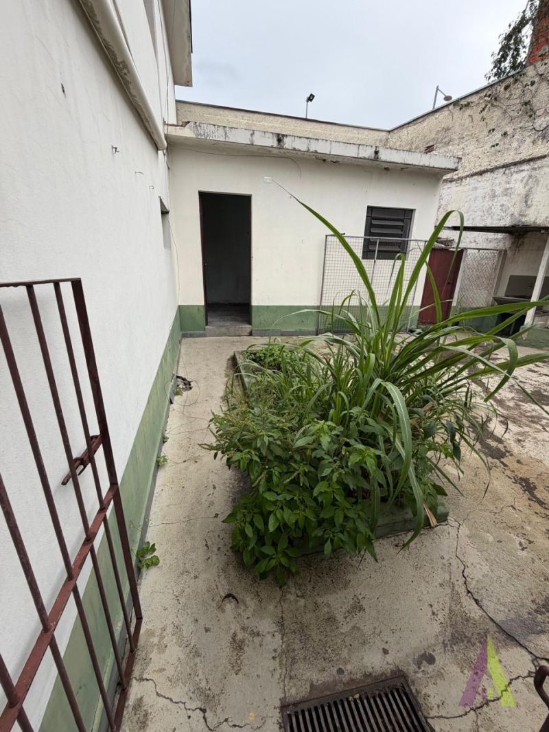 Sobrado com 12 Dormitórios em Bairro Tradicional de São Roque! 