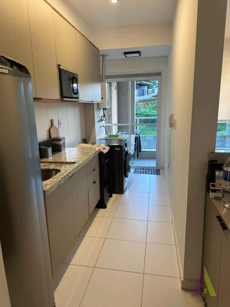 Apartamento Duplex em Condomínio Clube em São Roque!