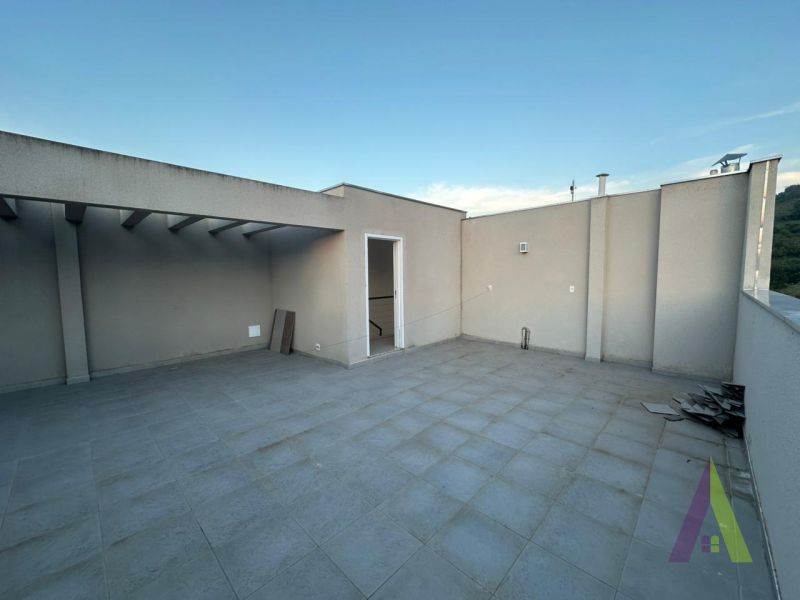Apartamento Duplex em Condomínio Clube em São Roque!