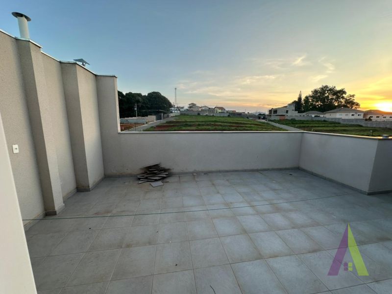 Apartamento Duplex em Condomínio Clube em São Roque!