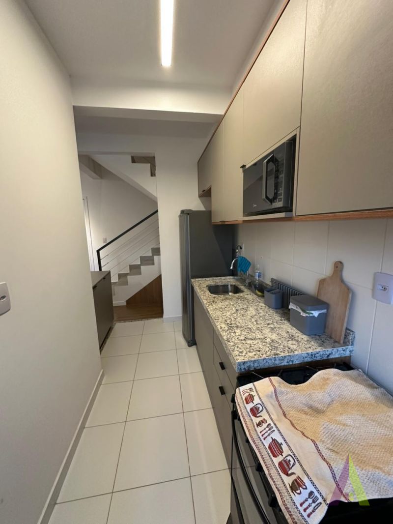 Apartamento Duplex em Condomínio Clube em São Roque!