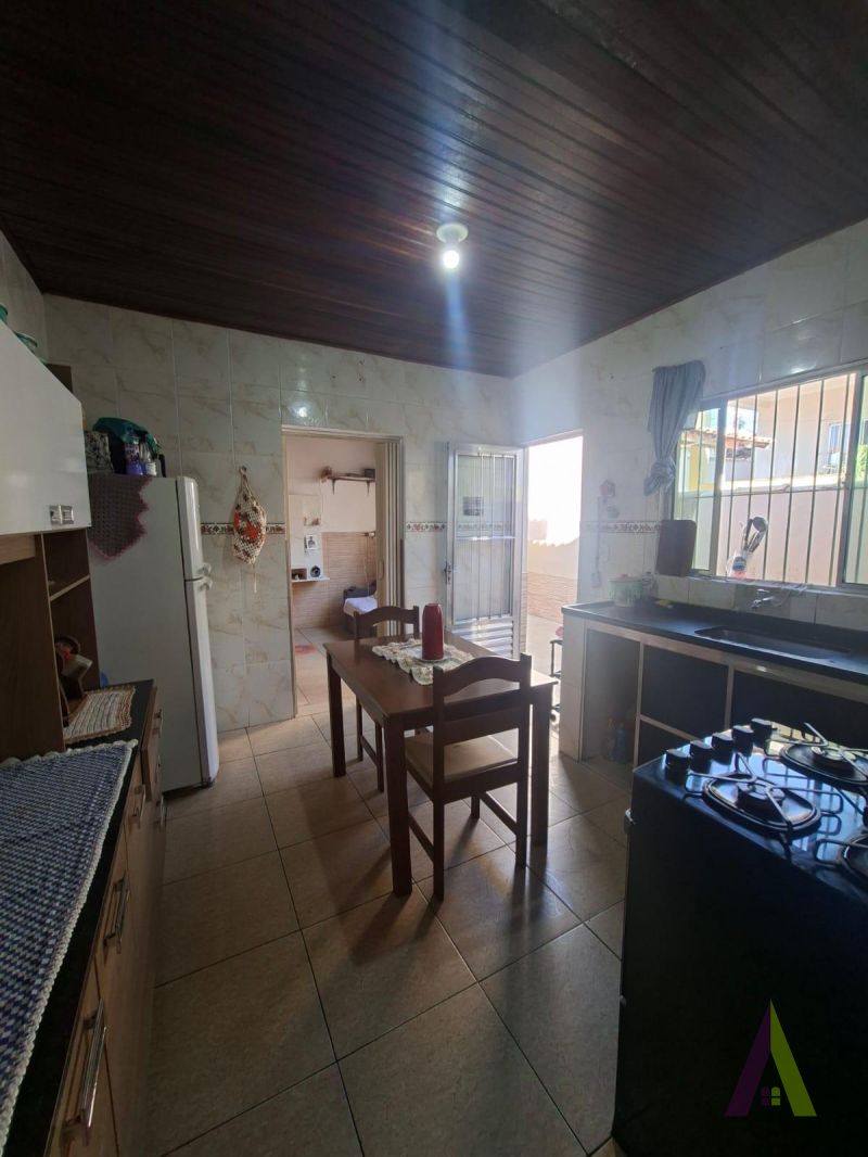 Casa Térrea Próximo ao Centro de São Roque! 
