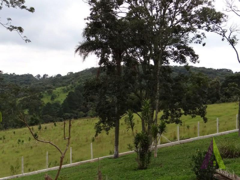 Sítio Completo com 174.240m² em São Roque!