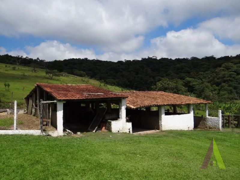 Sítio Completo com 174.240m² em São Roque!