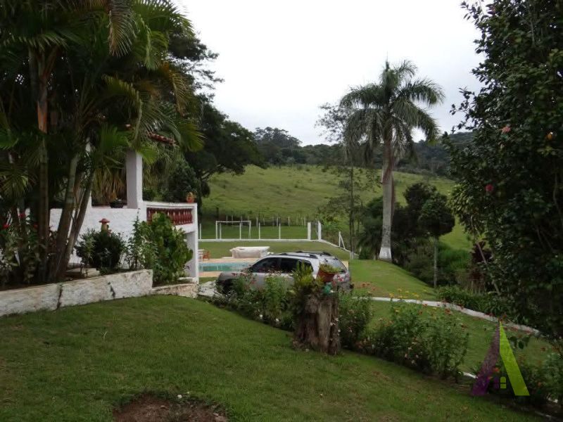 Sítio Completo com 174.240m² em São Roque!