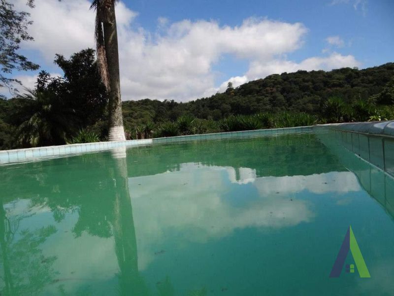 Sítio Completo com 174.240m² em São Roque!