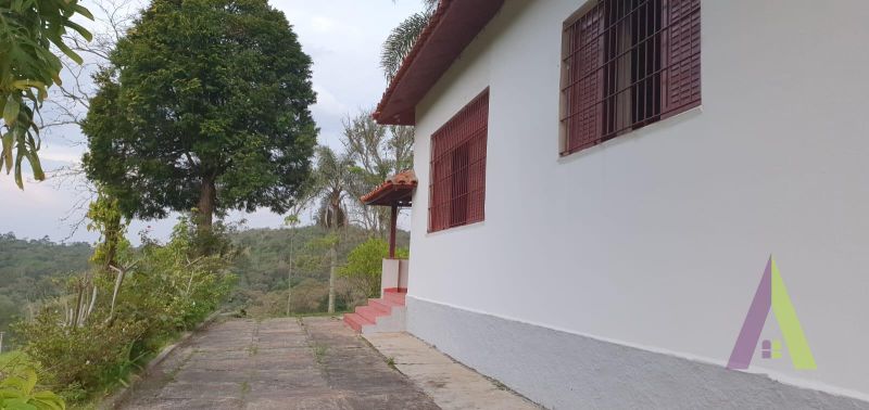 Sítio Completo com 174.240m² em São Roque!