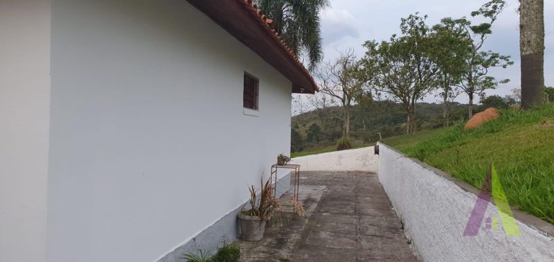 Sítio Completo com 174.240m² em São Roque!